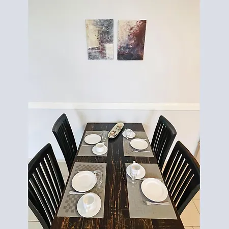 A01 Santa Maria Apartment *